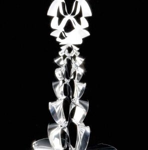 6 Section Garland 20cm x 2.7m - Silver/White