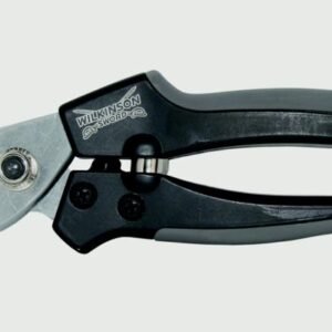Bypass Pruners delicate pruning
